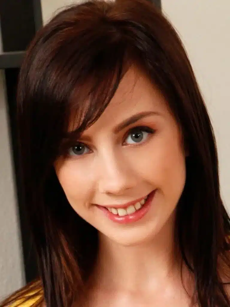 Richelle Ryder Biography: Wiki, Age, Career, Height, Weight, Boyfriend, Net Worth & More